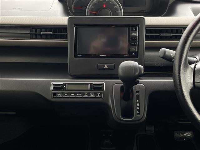 ワゴンＲ ハイブリッドＦＸ　メモリナビ　ＣＤ　ＳＤ　ワンセグ　ハロゲン　冬タイヤ４本セット（7枚目）