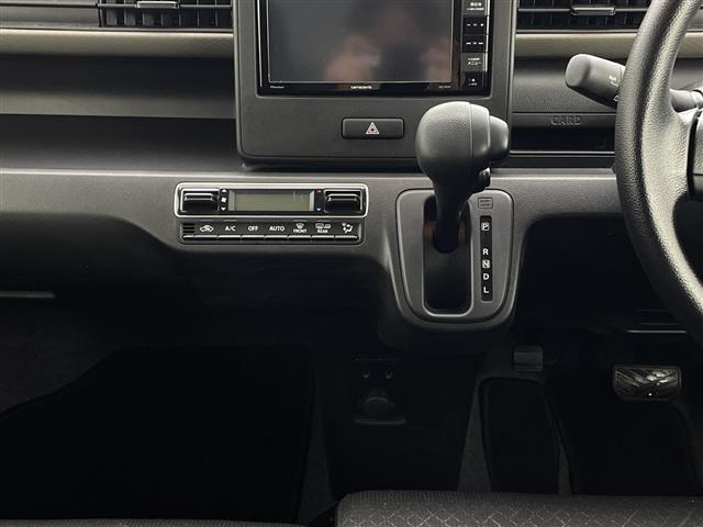 ワゴンＲ ハイブリッドＦＸ　メモリナビ　ＣＤ　ＳＤ　ワンセグ　ハロゲン　冬タイヤ４本セット（8枚目）