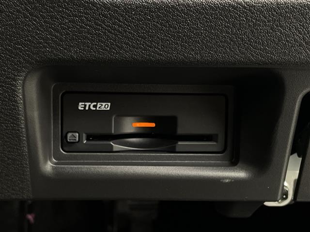 セレナ e-パワー ハイウェイスターV ワンオーナー 純正ナビ アラウンドビュー 衝突被害軽減ブレーキ 両側パワースライドドア フリップダウンモニター デジタルインナーミラー LEDヘッドライト バックモニター フルセグTV BSM(19枚目)