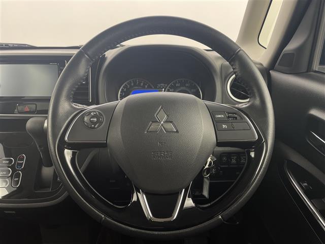 ｅＫスペースカスタム カスタムＴ　セーフティプラスエディション　純正ＳＤナビ　両側パワースライド　ＬＥＤヘッドライト　全周囲モニター　衝突被害軽減ブレーキ　フルセグＴＶ　Ｂｌｕｅｔｏｏｔｈ　スマートキー　シートヒーター　ＥＴＣ　純正アルミ　ウィンカーミラー（4枚目）