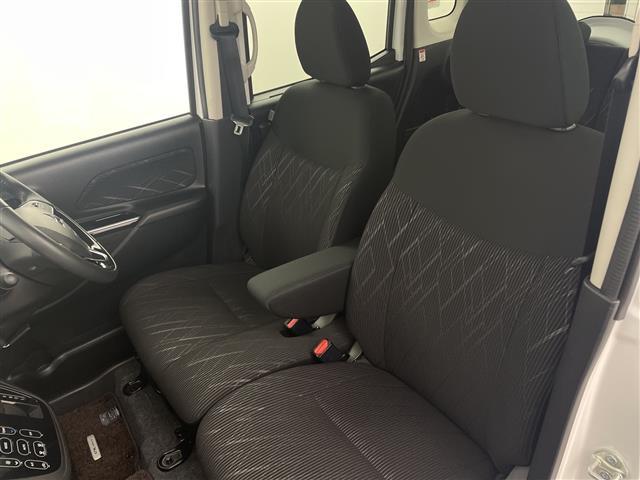 ｅＫスペースカスタム カスタムＴ　セーフティプラスエディション　純正ＳＤナビ　両側パワースライド　ＬＥＤヘッドライト　全周囲モニター　衝突被害軽減ブレーキ　フルセグＴＶ　Ｂｌｕｅｔｏｏｔｈ　スマートキー　シートヒーター　ＥＴＣ　純正アルミ　ウィンカーミラー（22枚目）