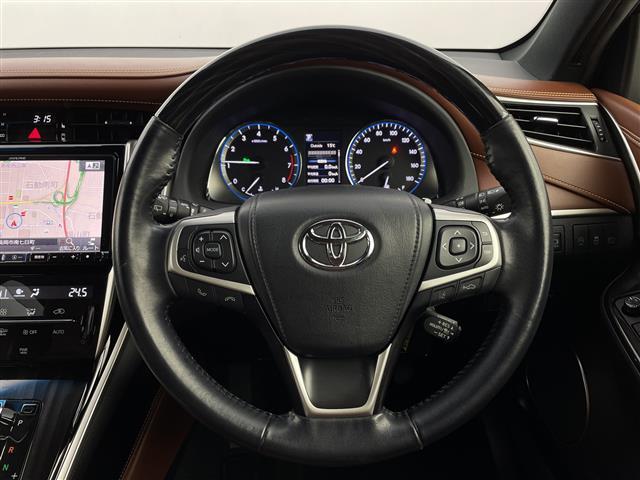 ハリアー プレミアム 9型メモリナビ ハーフレザー LED 純正AW 冬タイヤ付き パワーバックドア バックカメラ ETC(2枚目)