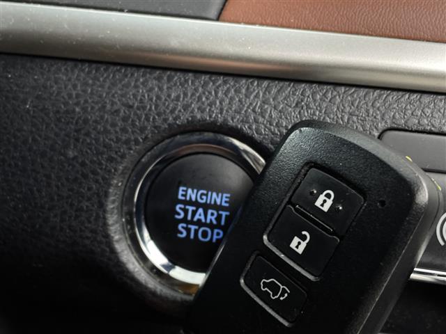 ハリアー プレミアム 9型メモリナビ ハーフレザー LED 純正AW 冬タイヤ付き パワーバックドア バックカメラ ETC(12枚目)