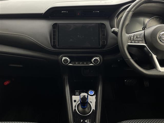 キックス X プロパイロット 全周囲カメラ LEDライト ハーフレザー 純正AW17インチ ステアリングスイッチ オートブレーキホールド(6枚目)