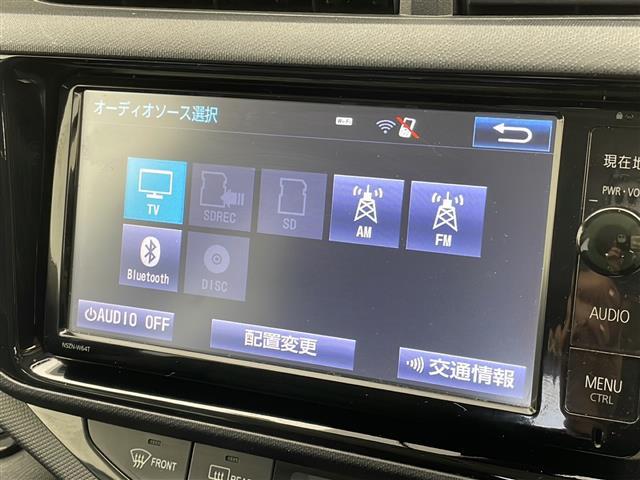 Ｇブラックソフトレザーセレクション　純正ＳＤナビ　ＣＤ　ＤＶＤ　Ｂｌｕｅｔｏｏｔｈ　フルセグＴＶ　バックカメラ　クルーズコントロール　ＬＥＤヘッドライト　オートライト　レザーシート　ステアリングスイッチ　スマートキー　ＥＴＣ(12枚目)