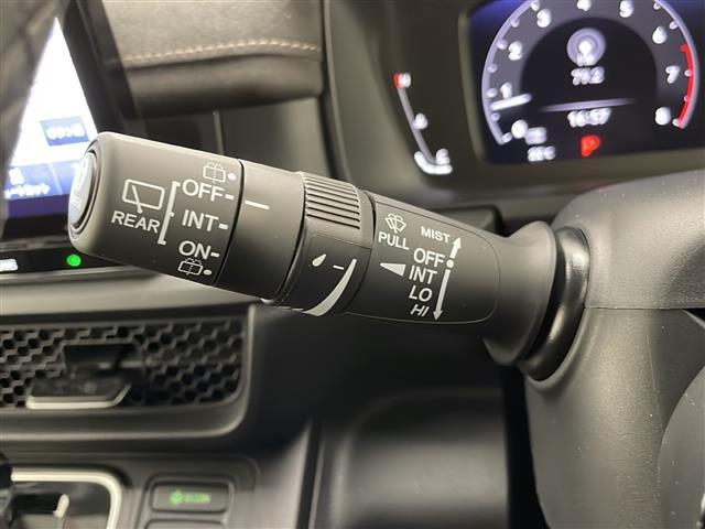 ステップワゴン スパーダ　プレミアムライン　登録済未使用車　衝突軽減システム　純正１１．４インチＳＤナビ　全方位カメラ　両側パワースライド　レーダークルーズコントロール　シートヒーター　フルセグＴＶ　ＣＤ　ＤＶＤ　Ｂｌｕｅｔｏｏｔｈ（22枚目）