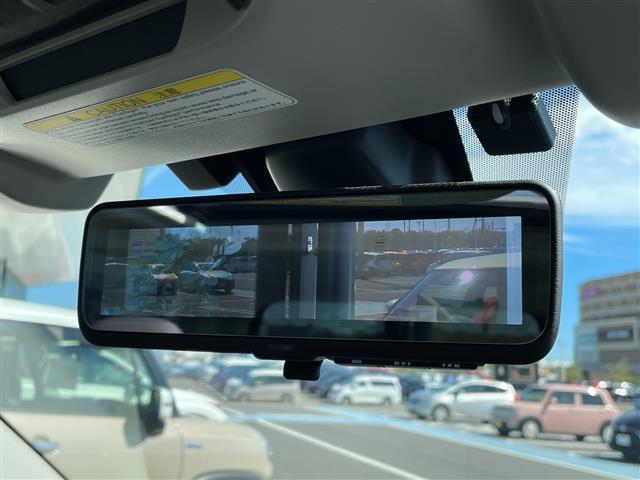 フォレスター アドバンス　アイサイト　純正８型ナビ　ガラスルーフ　レーダークルーズコントロール　シートヒーター　バックカメラ　電動リアゲート　パワーシート　コーナーセンサー　純正アルミホイール　ブラインドスポットモニター（27枚目）