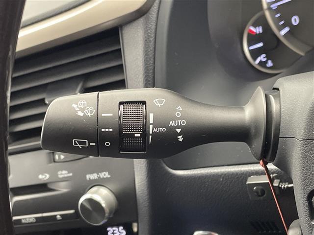 ＲＸ ＲＸ３００　バージョンＬ　純正１２．４型ナビ　三眼ＬＥＤヘッドライト　全方位カメラ　レーダークルーズコントロール　シートヒーター　全席　エアシート　バックカメラ　電動リアゲート　パワーシート　ヘッドアップディスプレイ（21枚目）