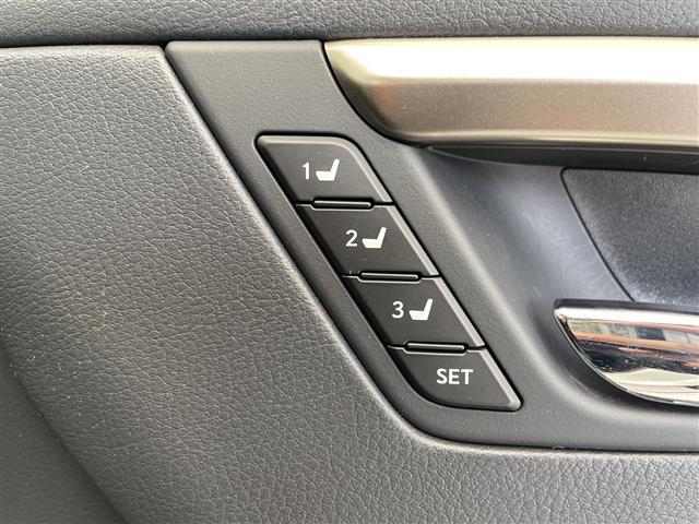 ＲＸ ＲＸ３００　バージョンＬ　純正１２．４型ナビ　三眼ＬＥＤヘッドライト　全方位カメラ　レーダークルーズコントロール　シートヒーター　全席　エアシート　バックカメラ　電動リアゲート　パワーシート　ヘッドアップディスプレイ（28枚目）