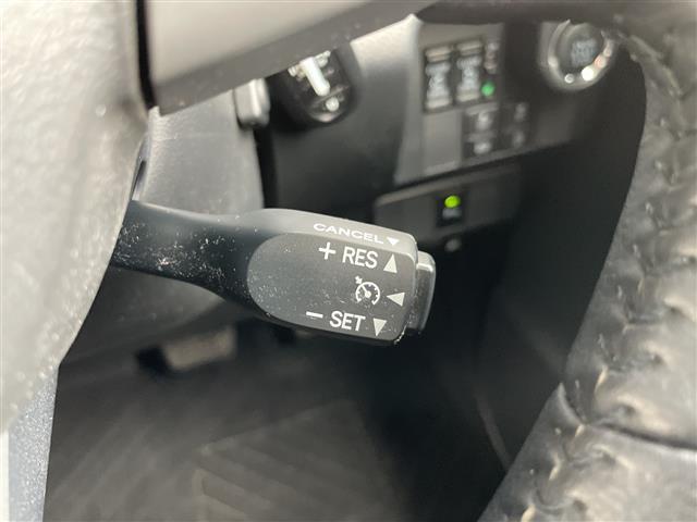 ルーミー カスタムＧ　純正ナビ　両側パワースライドドア　クルーズコントロール　フルセグＴＶ　ＣＤ　ＤＶＤ　Ｂｌｕｅｔｏｏｔｈ　バックカメラ　コーナーセンサー　純正１４インチアルミホイール　ＬＥＤヘッドライト　スマートキー（8枚目）