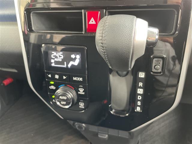 ルーミー カスタムＧ　純正ナビ　両側パワースライドドア　クルーズコントロール　フルセグＴＶ　ＣＤ　ＤＶＤ　Ｂｌｕｅｔｏｏｔｈ　バックカメラ　コーナーセンサー　純正１４インチアルミホイール　ＬＥＤヘッドライト　スマートキー（12枚目）