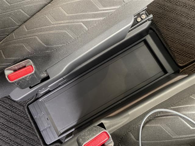 ルーミー カスタムＧ　純正ナビ　両側パワースライドドア　クルーズコントロール　フルセグＴＶ　ＣＤ　ＤＶＤ　Ｂｌｕｅｔｏｏｔｈ　バックカメラ　コーナーセンサー　純正１４インチアルミホイール　ＬＥＤヘッドライト　スマートキー（28枚目）