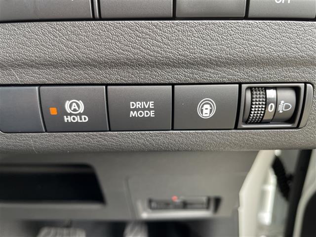 サクラ Ｘ　純正９型ナビ　全方位カメラ　バックカメラ　コーナーセンサー　純正アルミホイール　ＬＥＤヘッドライト　オートライト　ドライブレコーダー　ＥＴＣ　衝突軽減システム　フルセグ　Ｂｌｕｅｔｏｏｔｈ　スマートキ（8枚目）