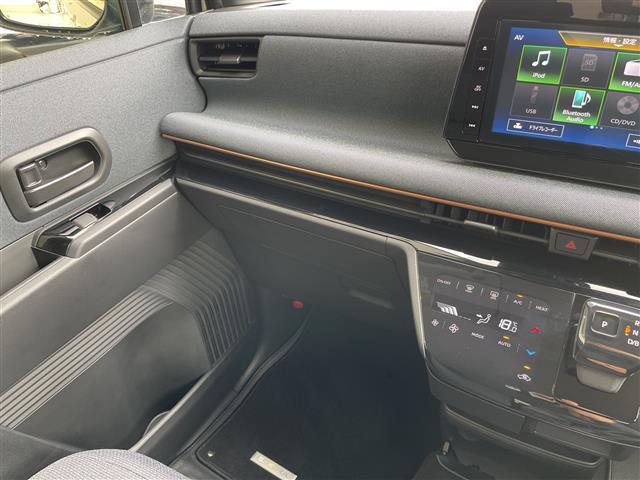 サクラ Ｘ　ＳＤナビ　全方位カメラ　バックカメラ　コーナーセンサー　純正アルミホイール　ＬＥＤヘッドライト　ドライブレコーダー　ＥＴＣ　衝突軽減システム　フルセグ　ＣＤ　ＤＶＤ　Ｂｌｕｅｔｏｏｔｈ（29枚目）