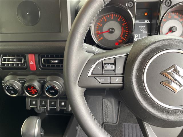 ジムニーシエラ ＪＣ　クルーズコントロール　シートヒーター　コーナーセンサー　純正１５インチアルミホイール　４ＷＤ　ＬＥＤヘッドライト　ダウンヒルアシストコントロール　ステアリングスイッチ　スマートキー　プッシュスタート（22枚目）