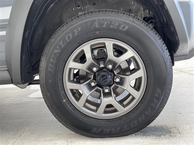 ジムニーシエラ ＪＣ　クルーズコントロール　シートヒーター　コーナーセンサー　純正１５インチアルミホイール　４ＷＤ　ＬＥＤヘッドライト　ダウンヒルアシストコントロール　ステアリングスイッチ　スマートキー　プッシュスタート（38枚目）