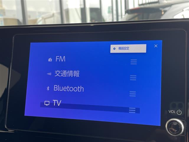 ハリアー Ｇ　純正８型ディズプレイオーディオ　ナビ機能なし　レーダークルーズコントロール　バックカメラ　電動リアゲート　パワーシート　コーナーセンサー　純正アルミホイール　ＥＴＣ２．０　ブラインドスポットモニター（4枚目）