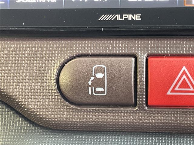 ポルテ Ｆ　ＡＬＰＩＮＥナビ　片側パワースライド　フルセグ　ＣＤ　ＤＶＤ　Ｂｌｕｅｔｏｏｔｈ　ステアリングスイッチ　スマートキー　プッシュスタート　純正フロアマット　横滑り防止装置　純正ドアバイザー　横滑り防止装（5枚目）