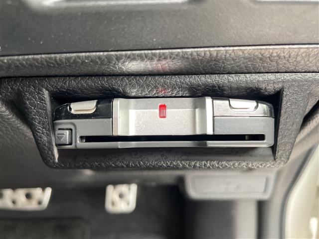 XV 2.0i-L アイサイト SDナビ レーダークルーズコントロール バックカメラ パワーシート 純正アルミホイール 4WD パドルシフト 衝突軽減システム フルセグ CD DVD Bluetooth ETC スマートキー(10枚目)