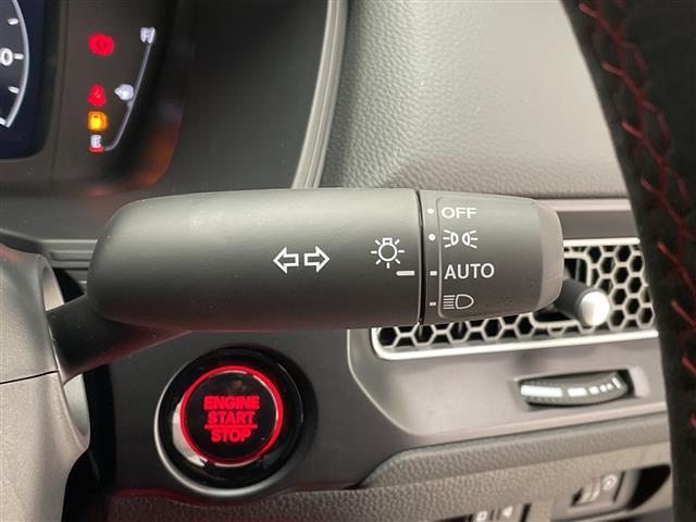 シビック タイプＲ　登録済未使用車　純正９型ディズプレイオーディオナビ　リアスポイラー　レーダークルーズコントロール　バックカメラ　コーナーセンサー　純正アルミホイール　ＥＴＣ２．０　ブラインドスポットモニター　キャリパ（23枚目）