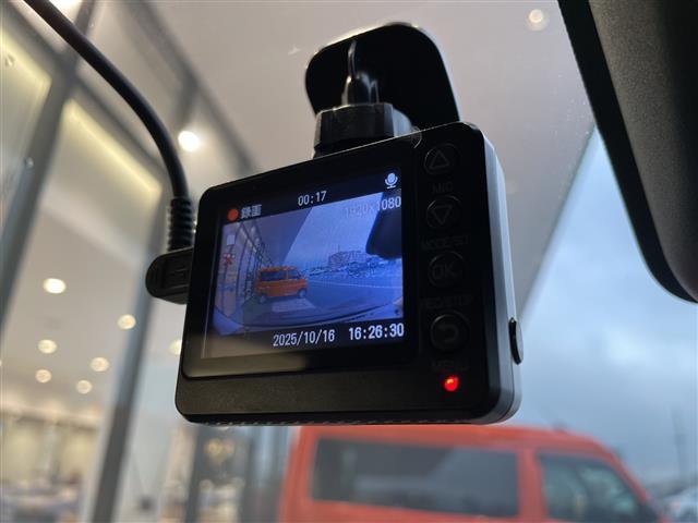 店舗にて現車の確認もいただけますので、お電話で在庫のご確認の上是非ご来店くださいませ！！店舗直通電話　　　０５２−３０９−５１５２