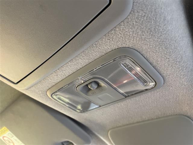 店舗にて現車の確認もいただけますので、お電話で在庫のご確認の上是非ご来店くださいませ！！店舗直通電話　　　０５２−３０９−５１５２