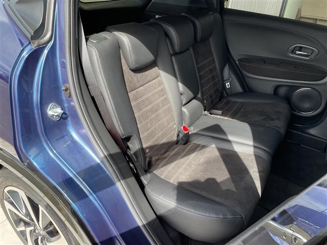 ヴェゼル ＲＳ・ホンダセンシング　純正ナビ　クルーズコントロール　シートヒーター　バックカメラ　純正１８インチアルミホイール　ＬＥＤヘッドライト　パドルシフト　オートライト　ドライブレコーダー　ＥＴＣ　衝突軽減システム　スマートキー（15枚目）