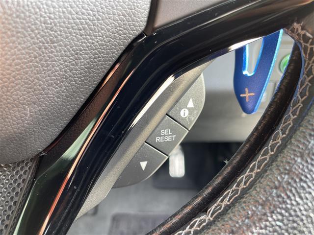 ヴェゼル ＲＳ・ホンダセンシング　純正ナビ　クルーズコントロール　シートヒーター　バックカメラ　純正１８インチアルミホイール　ＬＥＤヘッドライト　パドルシフト　オートライト　ドライブレコーダー　ＥＴＣ　衝突軽減システム　スマートキー（25枚目）