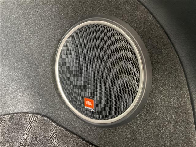ハリアー プログレス　純正９型ナビ　プレミアムサウンドＪＢＬ　全方位カメラ　バックカメラ　レーダークルーズコントロール　電動リアゲート　パワーシート　コーナーセンサー　純正アルミホイール　ＬＥＤ　衝突軽減システム（8枚目）