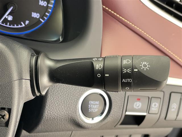 ハリアー プログレス　純正９型ナビ　プレミアムサウンドＪＢＬ　全方位カメラ　バックカメラ　レーダークルーズコントロール　電動リアゲート　パワーシート　コーナーセンサー　純正アルミホイール　ＬＥＤ　衝突軽減システム（24枚目）
