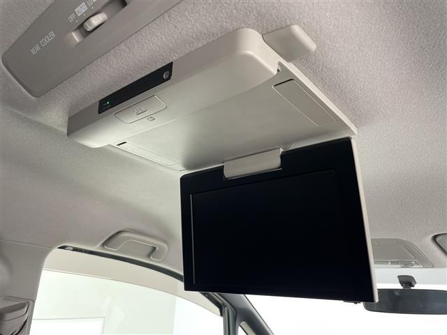 ヴォクシー ZS 純正9型ナビ フリップダウンモニター 両側パワースライドドア バックカメラ 純正アルミホイール LEDヘッドライト ドライブレコーダー 衝突軽減システム フルセグTV CD DVD スマートキー(6枚目)