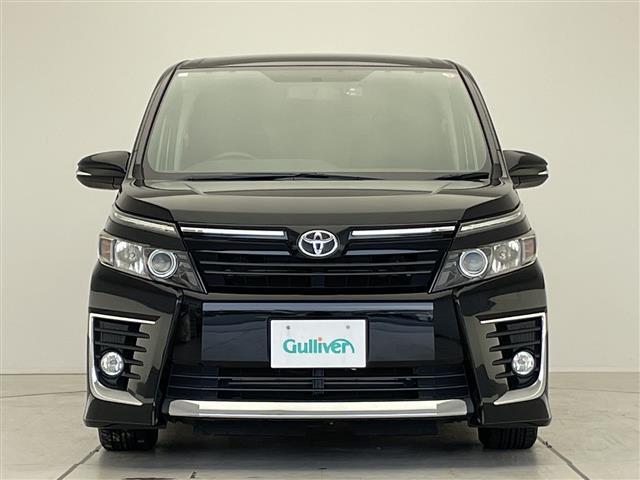 ヴォクシー ZS 純正9型ナビ フリップダウンモニター 両側パワースライドドア バックカメラ 純正アルミホイール LEDヘッドライト ドライブレコーダー 衝突軽減システム フルセグTV CD DVD スマートキー(18枚目)