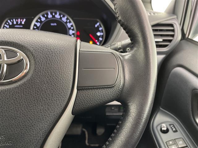 ヴォクシー ZS 純正9型ナビ フリップダウンモニター 両側パワースライドドア バックカメラ 純正アルミホイール LEDヘッドライト ドライブレコーダー 衝突軽減システム フルセグTV CD DVD スマートキー(24枚目)