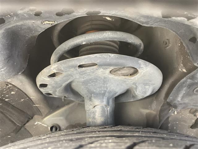 ヴォクシー ZS 純正9型ナビ フリップダウンモニター 両側パワースライドドア バックカメラ 純正アルミホイール LEDヘッドライト ドライブレコーダー 衝突軽減システム フルセグTV CD DVD スマートキー(43枚目)