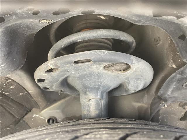 ヴォクシー ZS 純正9型ナビ フリップダウンモニター 両側パワースライドドア バックカメラ 純正アルミホイール LEDヘッドライト ドライブレコーダー 衝突軽減システム フルセグTV CD DVD スマートキー(69枚目)