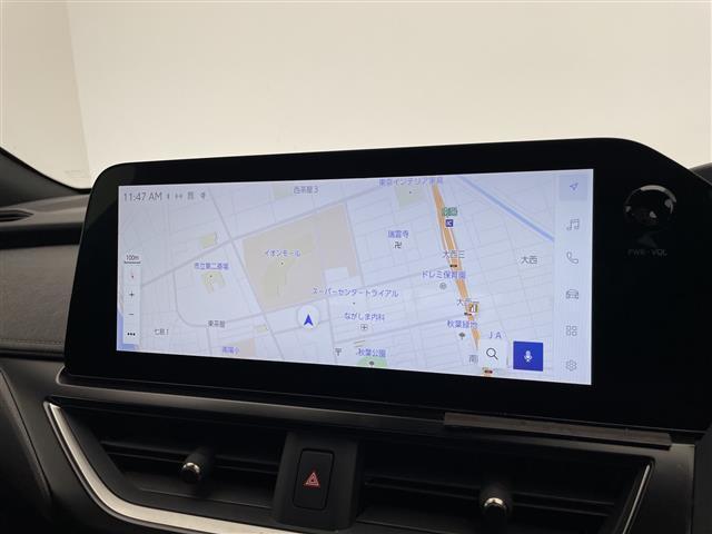 UX UX200 グレイスフル エクスプローラー レクサスセーフティセンス 純正12.3型ディズプレイオーディオナビ 全方位カメラ レーダークルーズコントロール シートヒーター エアシート バックカメラ 電動リアゲート パワーシート ワイヤレス充電機(3枚目)