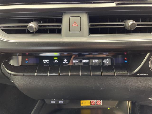 UX UX200 グレイスフル エクスプローラー レクサスセーフティセンス 純正12.3型ディズプレイオーディオナビ 全方位カメラ レーダークルーズコントロール シートヒーター エアシート バックカメラ 電動リアゲート パワーシート ワイヤレス充電機(25枚目)