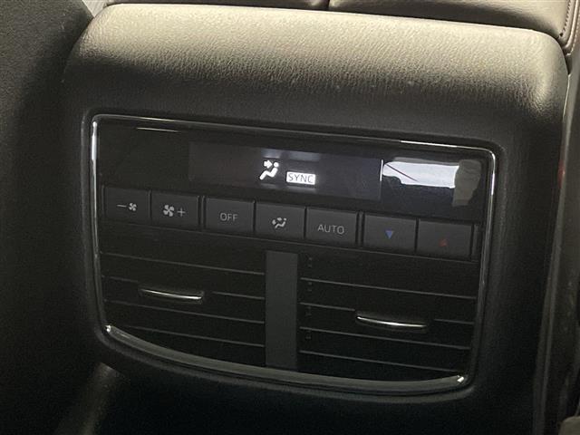 ＣＸ－８ ＸＤプロアクティブ　純正ナビ　プレミアムサウンドＢＯＳＥ　クルーズコントロール　シートヒーター　バックカメラ　パワーシート　ヘッドアップディスプレイ　コーナーセンサー　純正アルミホイール　ＥＴＣ２．０　ＢＳＭ　ＬＥＤ（9枚目）