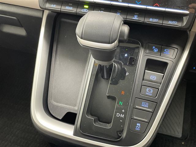 ノア G 純正ディズプレイオーディオナビ 両側パワースライドドア レーダークルーズコントロール バックカメラ コーナーセンサー 純正16インチアルミホイール ETC2.0 LEDヘッドライト 衝突軽減システム(12枚目)