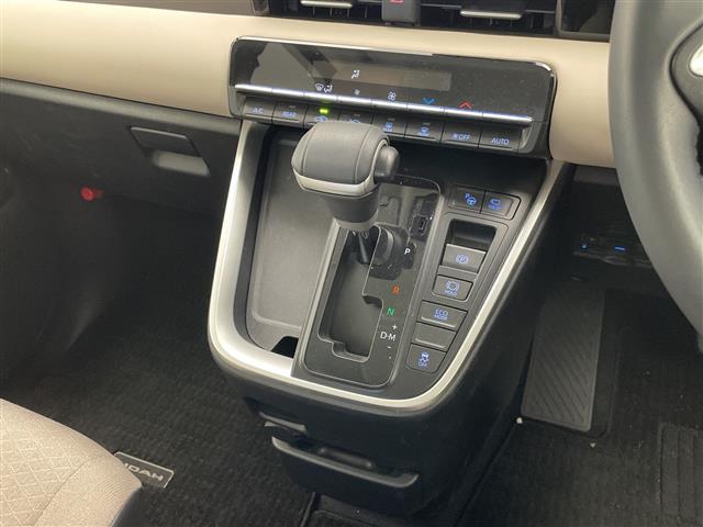 ノア G 純正ディズプレイオーディオナビ 両側パワースライドドア レーダークルーズコントロール バックカメラ コーナーセンサー 純正16インチアルミホイール ETC2.0 LEDヘッドライト 衝突軽減システム(26枚目)