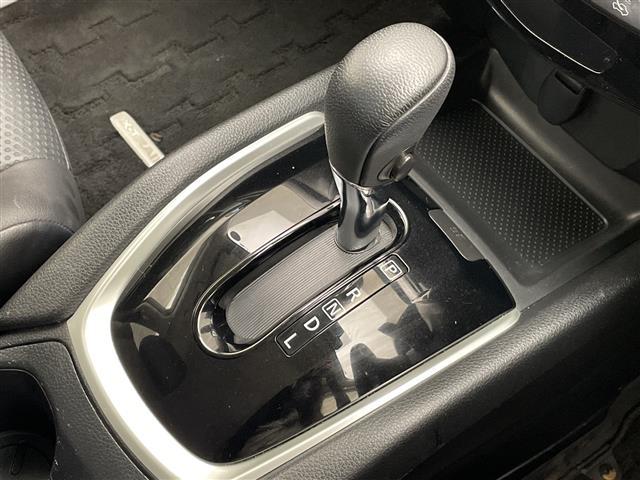 エクストレイル 20X 純正ナビ SDカードなし 全方位カメラ バックカメラ 電動リアゲート コーナーセンサー 純正アルミホイール LEDヘッドライト オートライト ETC 衝突軽減システム フルセグTV CD DVD(12枚目)