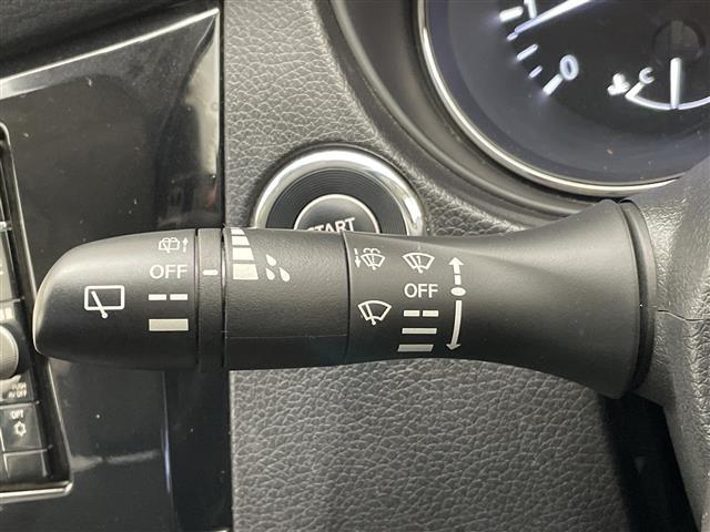 エクストレイル 20X 純正ナビ SDカードなし 全方位カメラ バックカメラ 電動リアゲート コーナーセンサー 純正アルミホイール LEDヘッドライト オートライト ETC 衝突軽減システム フルセグTV CD DVD(21枚目)