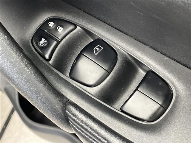 エクストレイル 20X 純正ナビ SDカードなし 全方位カメラ バックカメラ 電動リアゲート コーナーセンサー 純正アルミホイール LEDヘッドライト オートライト ETC 衝突軽減システム フルセグTV CD DVD(27枚目)