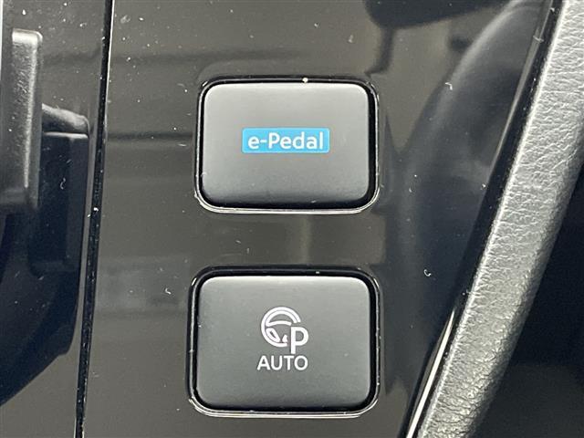 サクラ G プロパイロット 純正9型ディズプレイオーディオナビ 全方位カメラ クルーズコントロール シートヒーター バックカメラ コーナーセンサー 純正アルミホイール ステアリングヒーター 衝突軽減システム(11枚目)