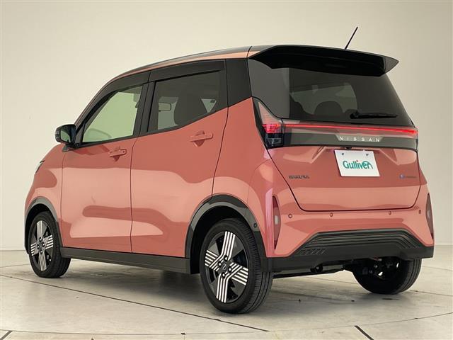 サクラ G プロパイロット 純正9型ディズプレイオーディオナビ 全方位カメラ クルーズコントロール シートヒーター バックカメラ コーナーセンサー 純正アルミホイール ステアリングヒーター 衝突軽減システム(20枚目)