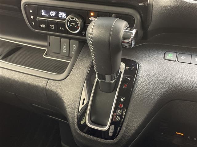 N-BOXカスタム G・Lターボホンダセンシング 8型ナビ 両側パワースライドドア クルーズコントロール シートヒーター コーナーセンサー 純正アルミホイール LEDヘッドライト オートマチックハイビーム ドライブレコーダー 衝突軽減システム(26枚目)