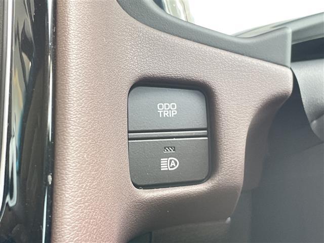 クラウンハイブリッド S Cパッケージ トヨタセーフティセンス 純正8型ナビ レーダークルーズコントロール シートヒーター バックカメラ パワーシート ヘッドアップディスプレイ コーナーセンサー 純正アルミホイール ブラインドスポットモニタ(29枚目)