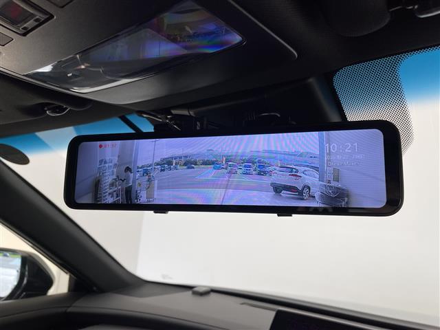 クラウンハイブリッド ＲＳアドバンス　純正８型ナビ　三眼ＬＥＤヘッドライト　サンルーフ　レーダークルーズコントロール　シートヒーター　エアシート　バックカメラ　パワーシート　ヘッドアップディスプレイ　コーナーセンサー　ステアリングヒーター（12枚目）