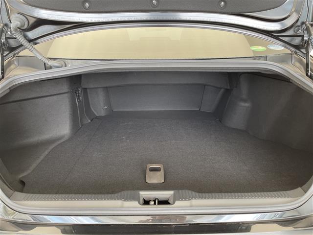 クラウンハイブリッド ＲＳアドバンス　純正８型ナビ　三眼ＬＥＤヘッドライト　サンルーフ　レーダークルーズコントロール　シートヒーター　エアシート　バックカメラ　パワーシート　ヘッドアップディスプレイ　コーナーセンサー　ステアリングヒーター（16枚目）