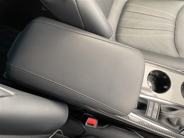 クラウンハイブリッド ＲＳアドバンス　純正８型ナビ　三眼ＬＥＤヘッドライト　サンルーフ　レーダークルーズコントロール　シートヒーター　エアシート　バックカメラ　パワーシート　ヘッドアップディスプレイ　コーナーセンサー　ステアリングヒーター（30枚目）